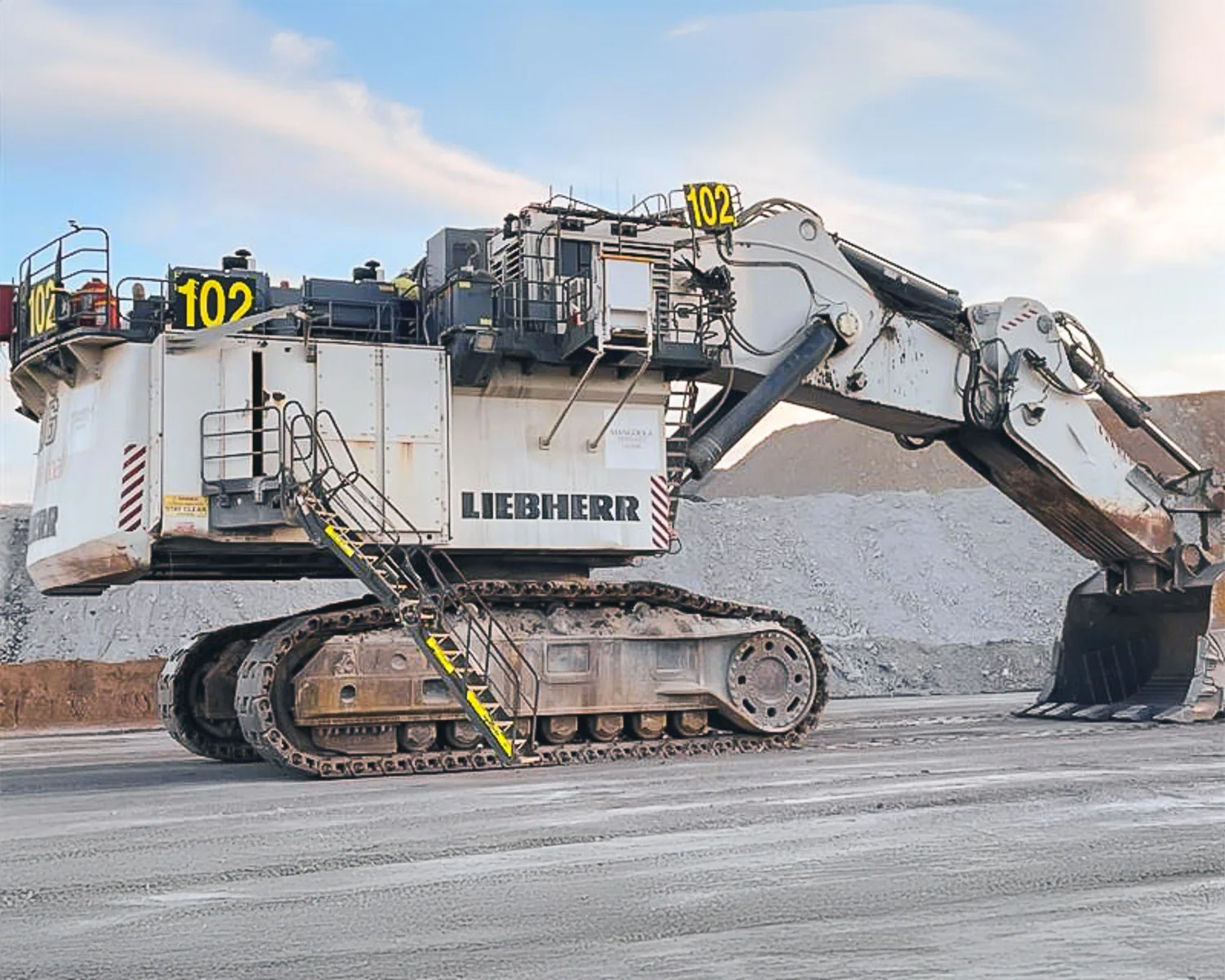 Pacote de Sons da Escavadeira Liebherr R 996 | Minetek